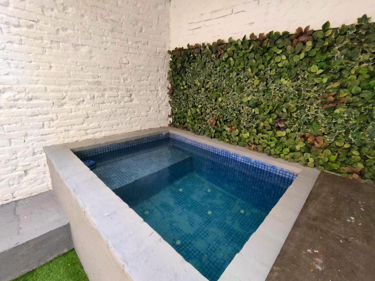 Pequeno Alojamiento Con Mini Piscina - No Climatizada บาเลนเซีย ภายนอก รูปภาพ